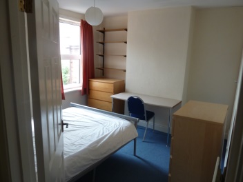 Upstairs bedroom 1